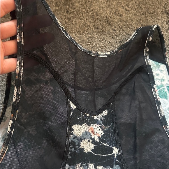 Lululemon Sculpt Tank II Spring Bloom Multi Black Size 8 - Picture 9 of 10